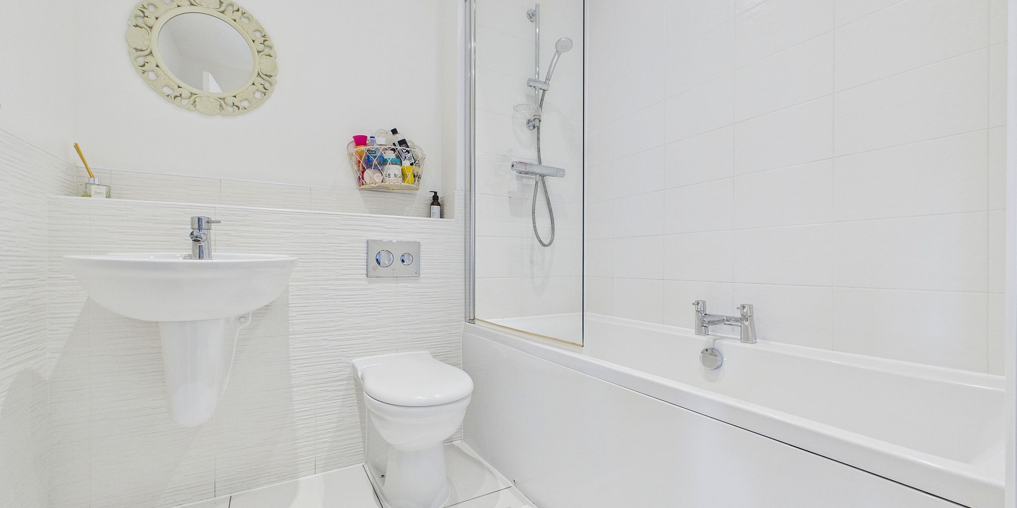 Manners Court, Saighton, CH3