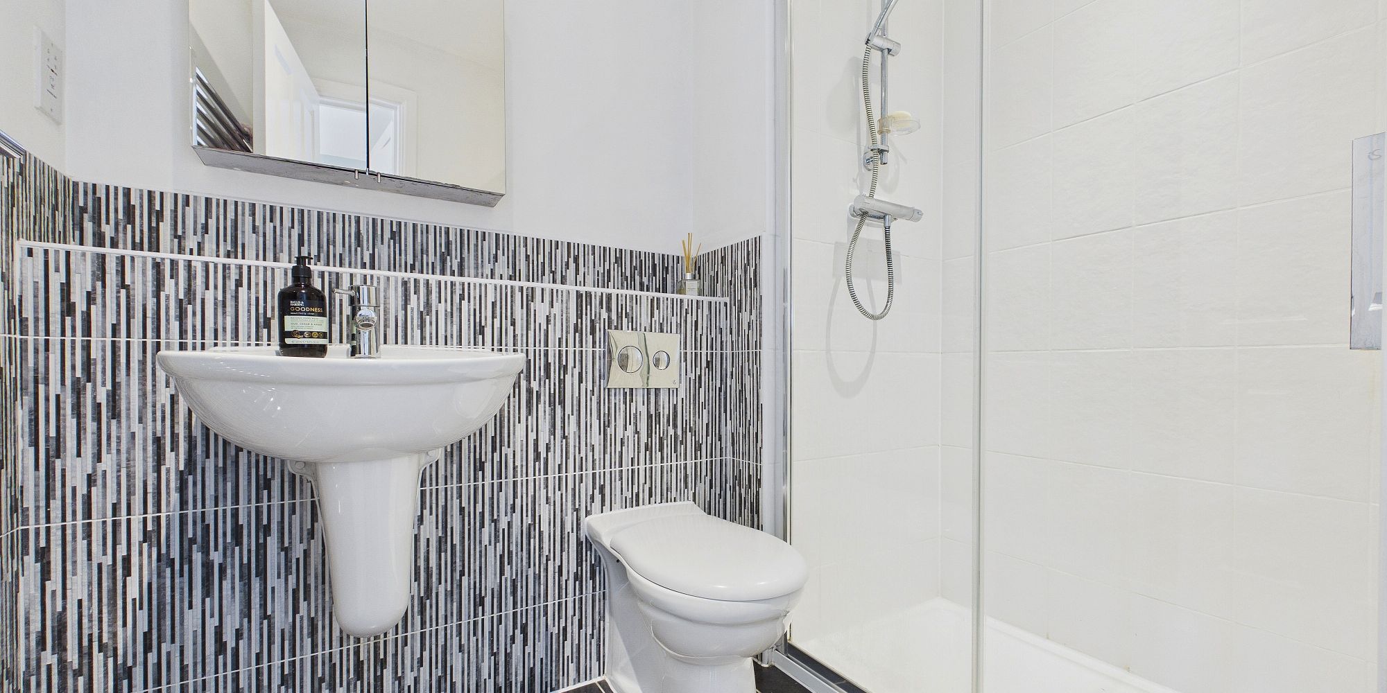 Manners Court, Saighton, CH3