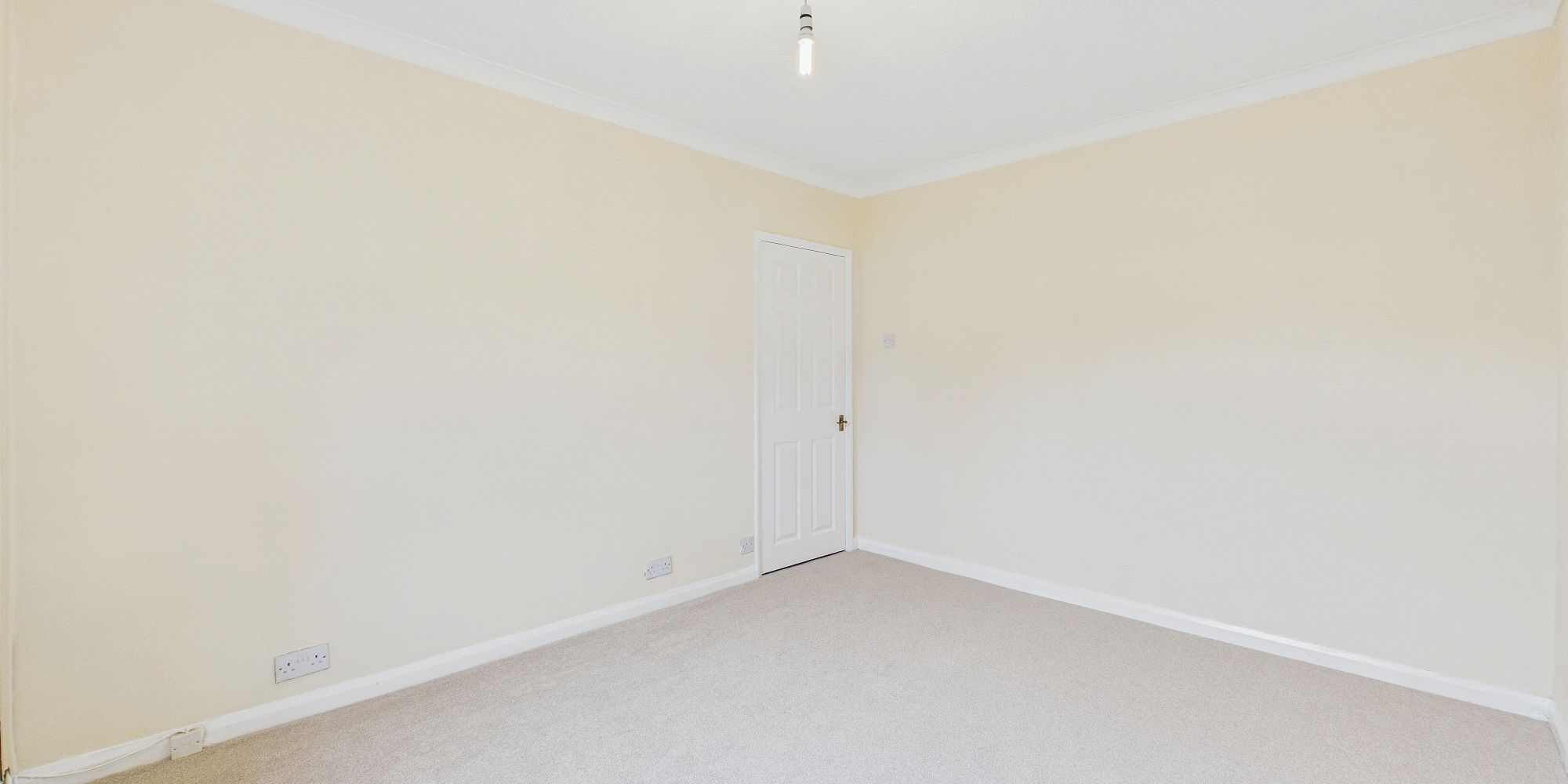Grove Gardens, Littleton, CH3