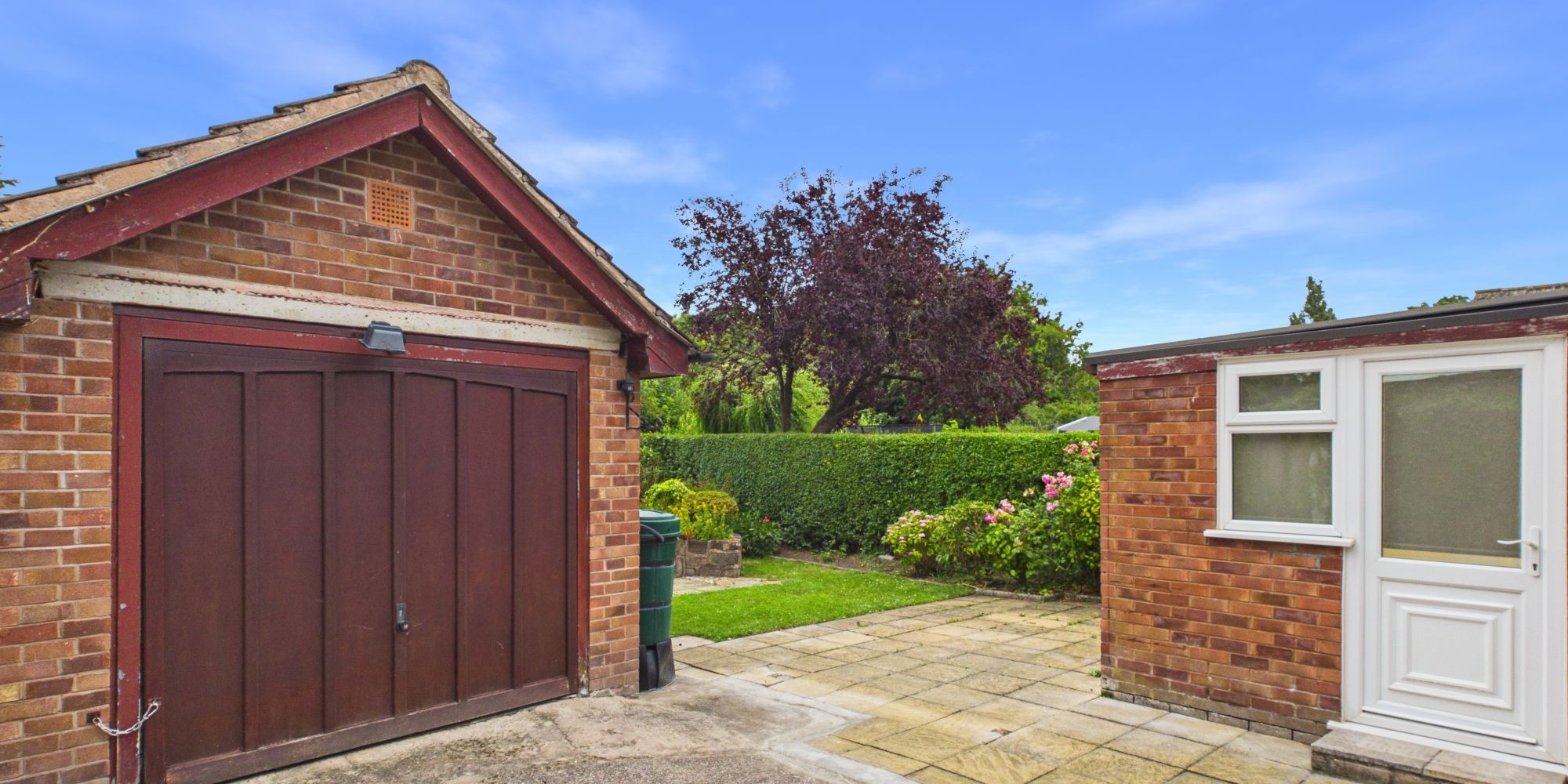 Grove Gardens, Littleton, CH3