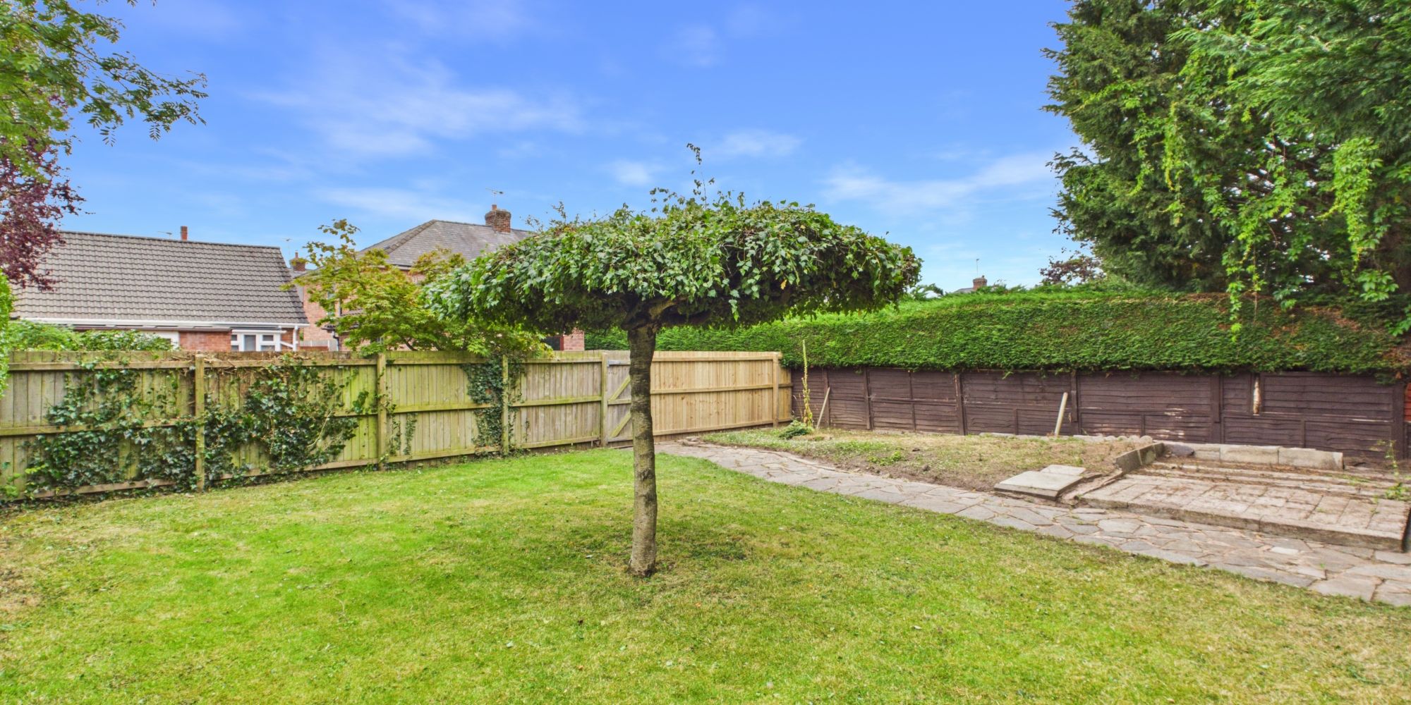 Grove Gardens, Littleton, CH3