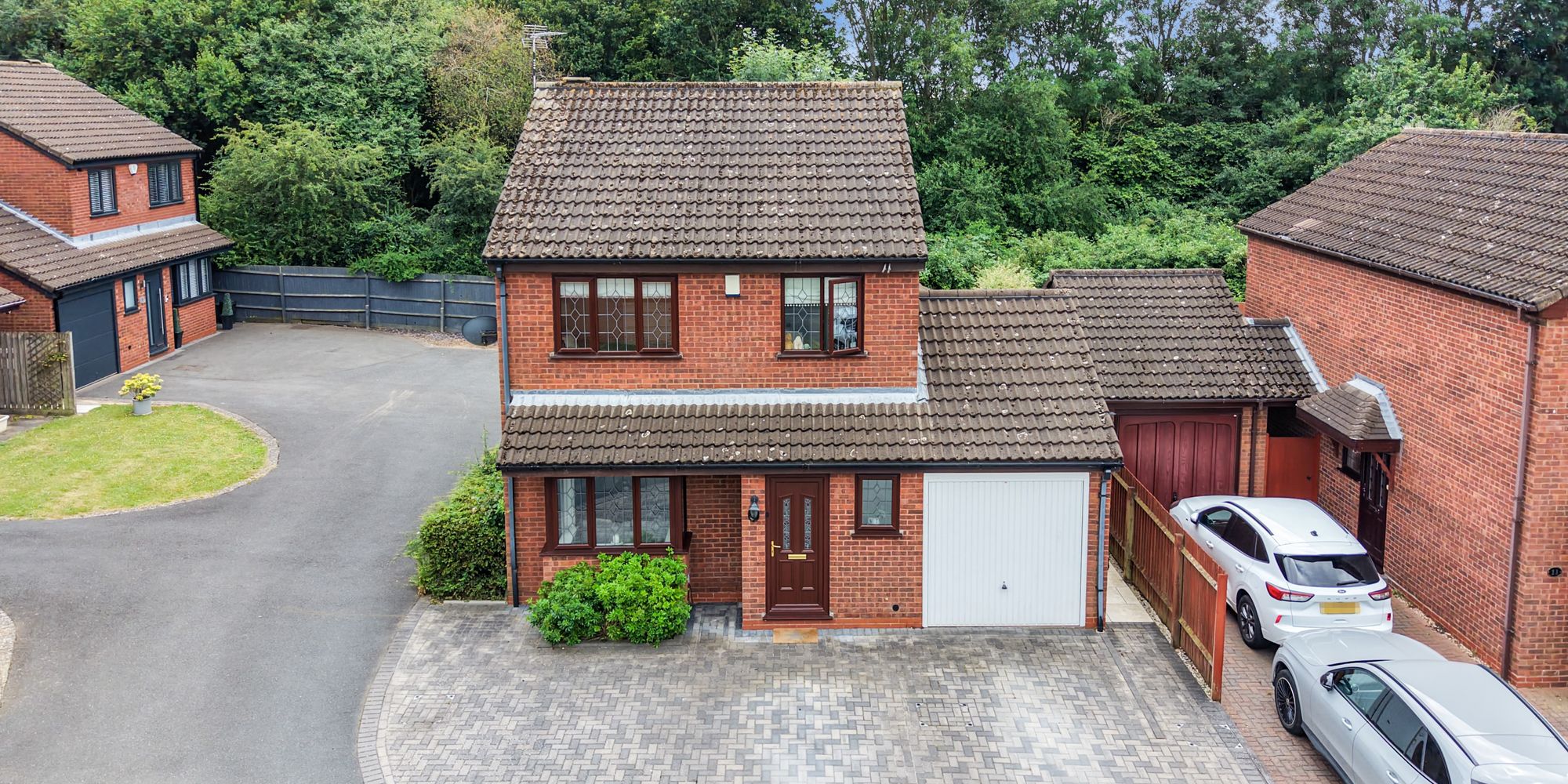 10 Penryn Close, Nuneaton, CV11 6FF