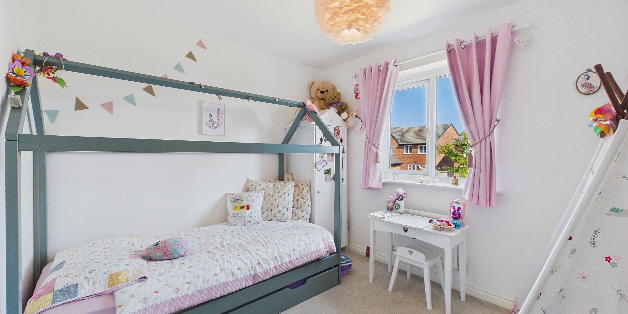 Harlequin Close, Farndon, CH3