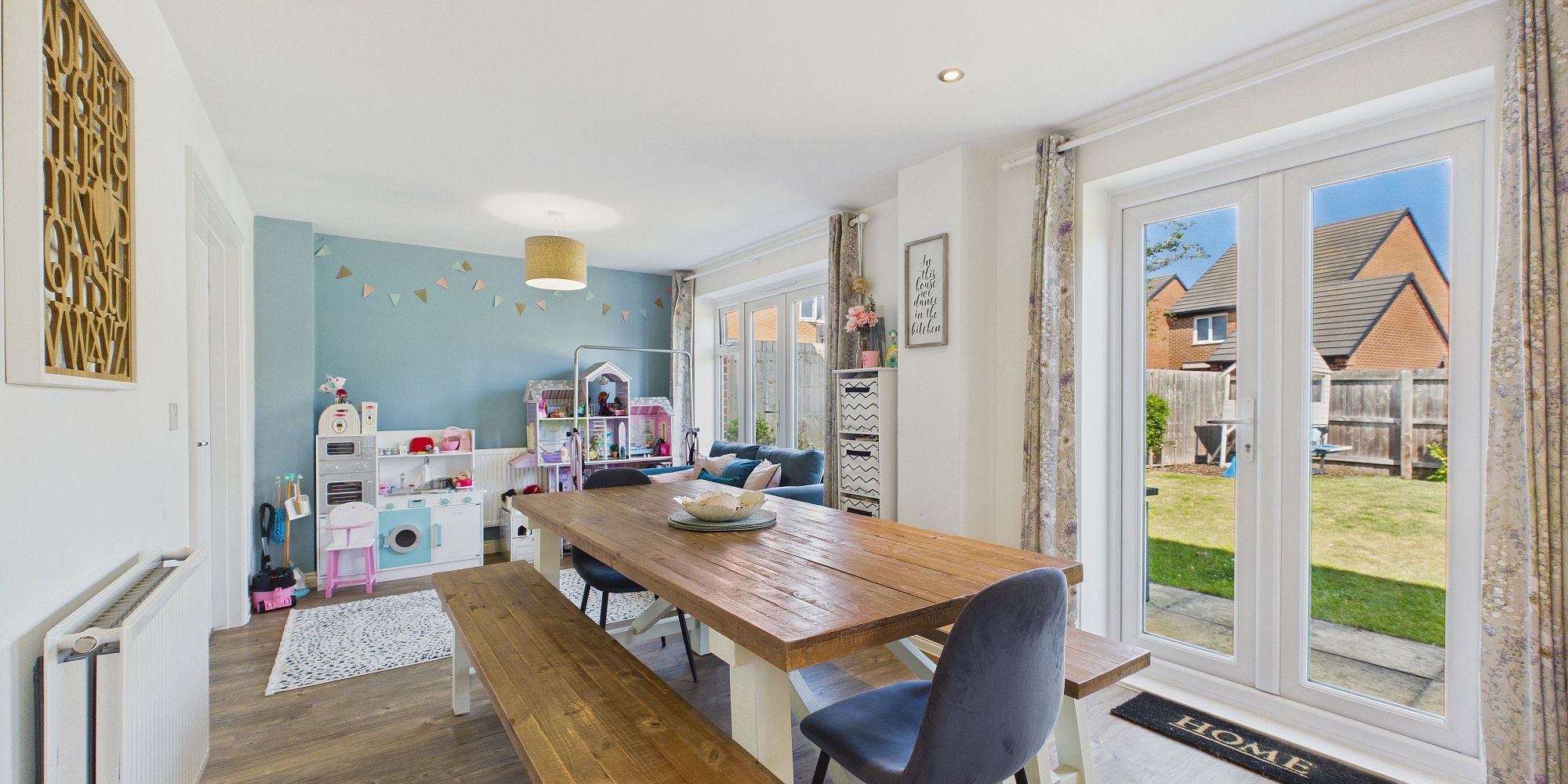 Harlequin Close, Farndon, CH3