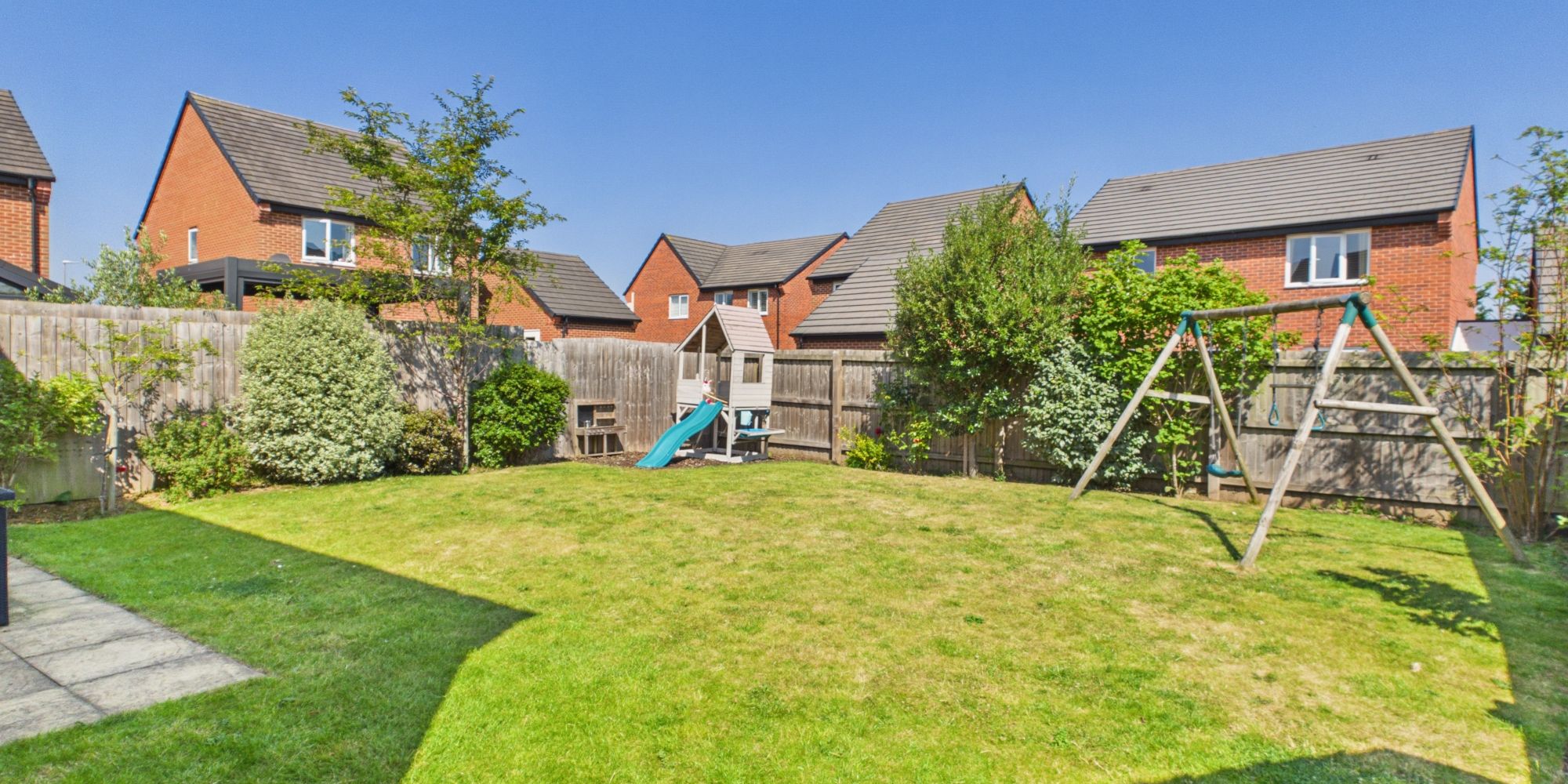 Harlequin Close, Farndon, CH3