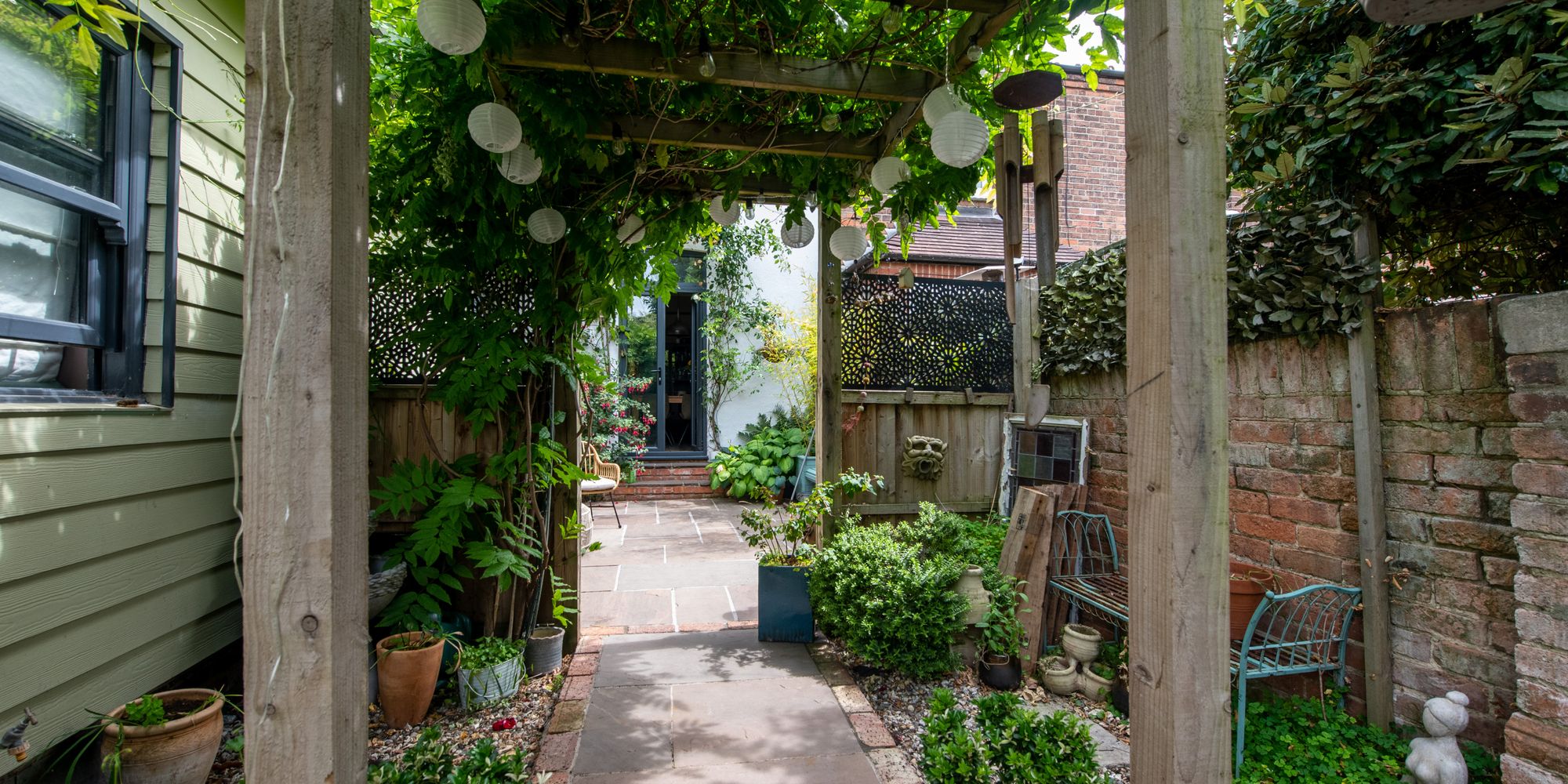 image representing Elm Drive, Carlton, NG4