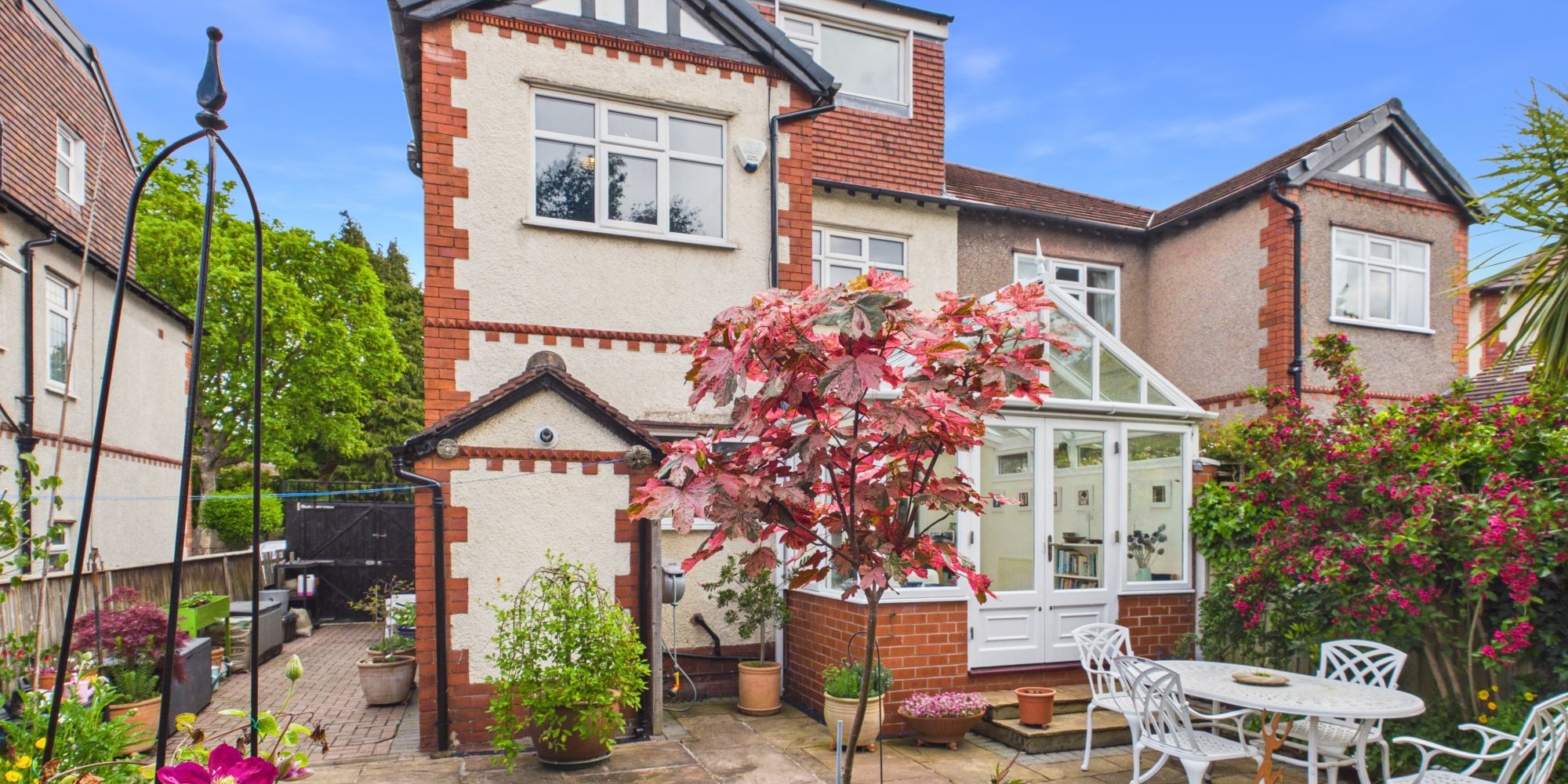 Abbots Grange, Chester, CH2