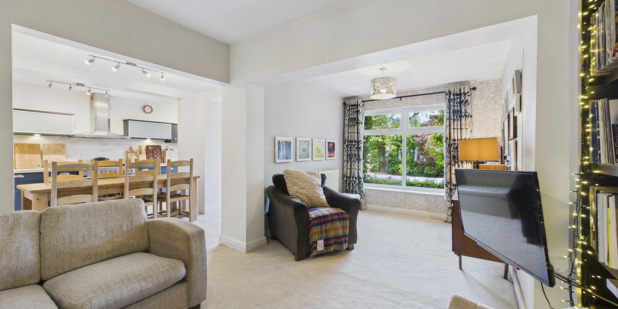 Oakfield Drive, Upton, CH2