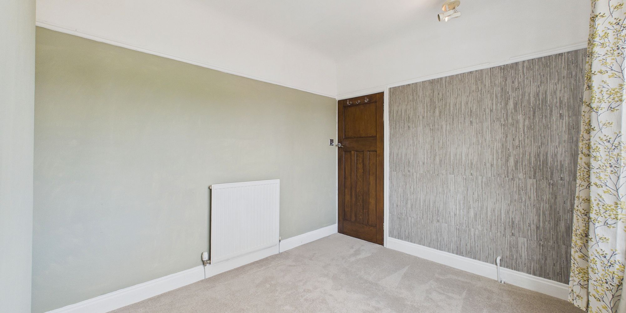 Oakfield Drive, Upton, CH2
