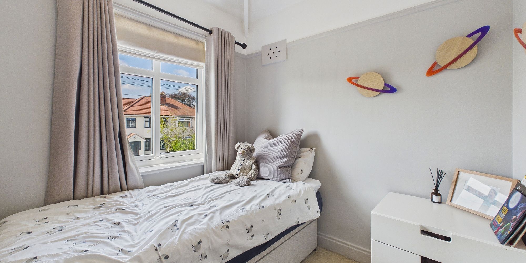 Oakfield Drive, Upton, CH2