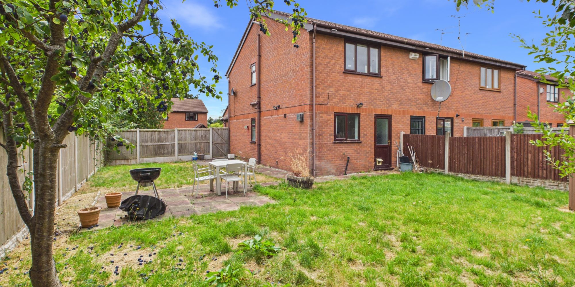 Pipers Court, Hoole, CH2