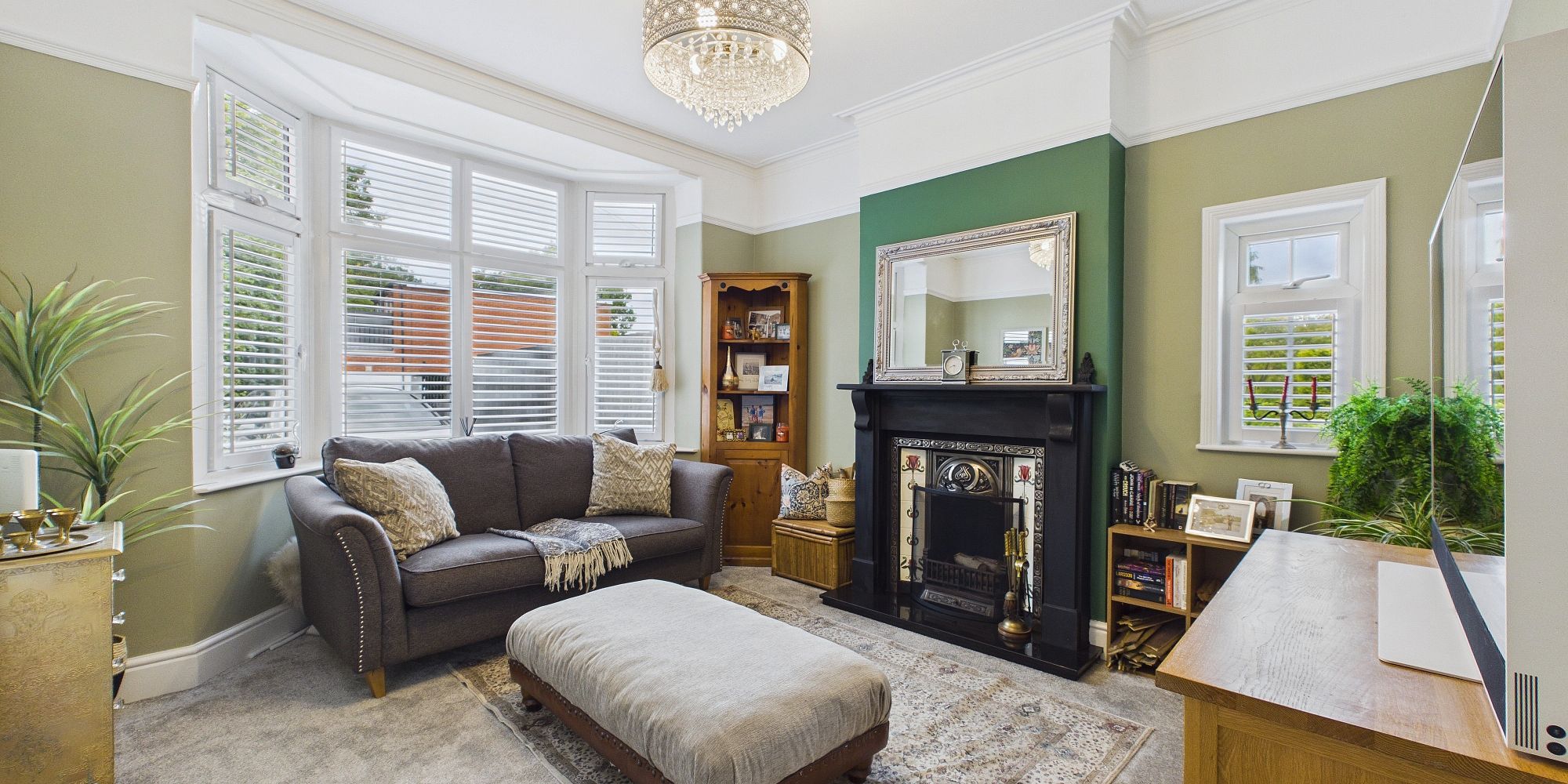 Brook Lane, Newton, CH2