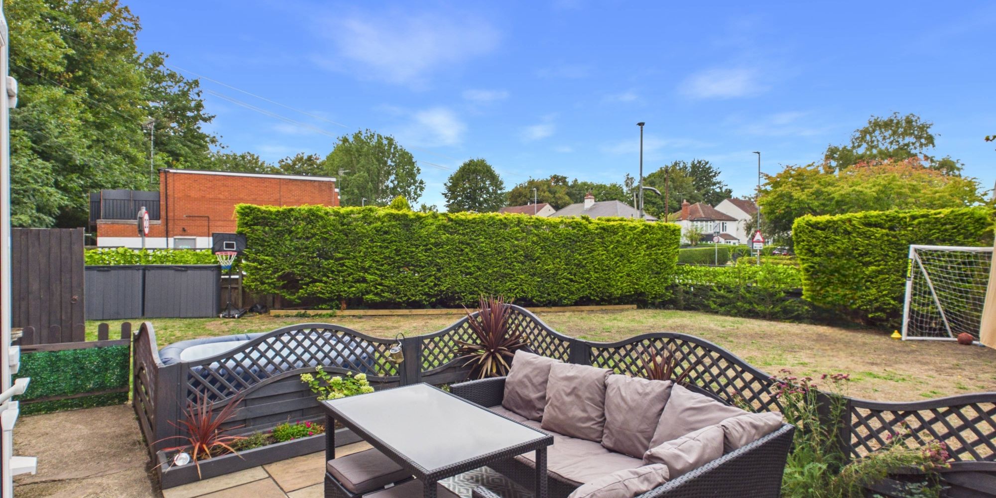 Brook Lane, Newton, CH2