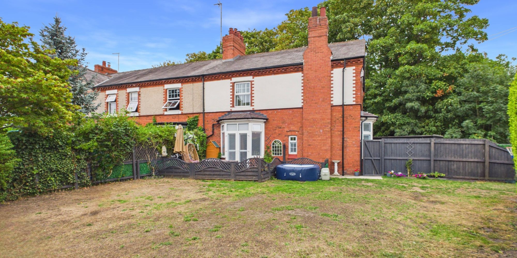 Brook Lane, Newton, CH2