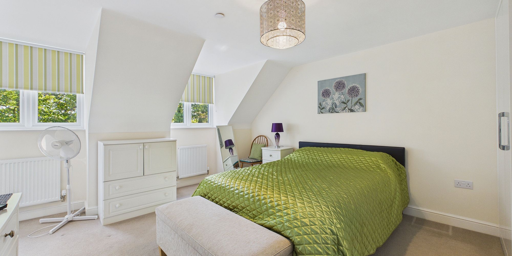 Upton Grange, Upton, CH2