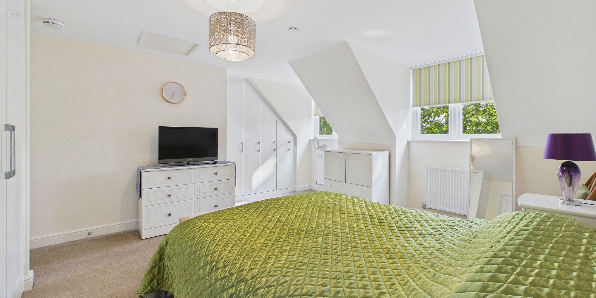 Upton Grange, Upton, CH2