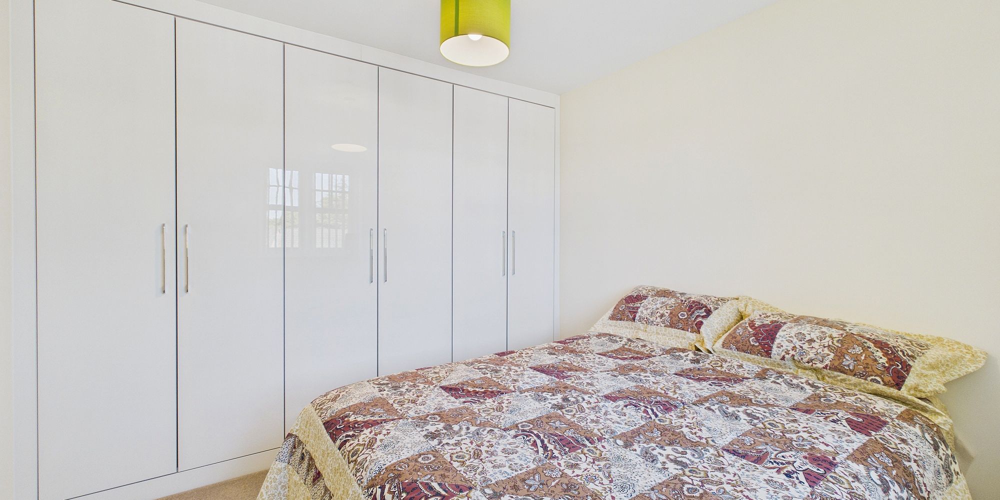 Upton Grange, Upton, CH2