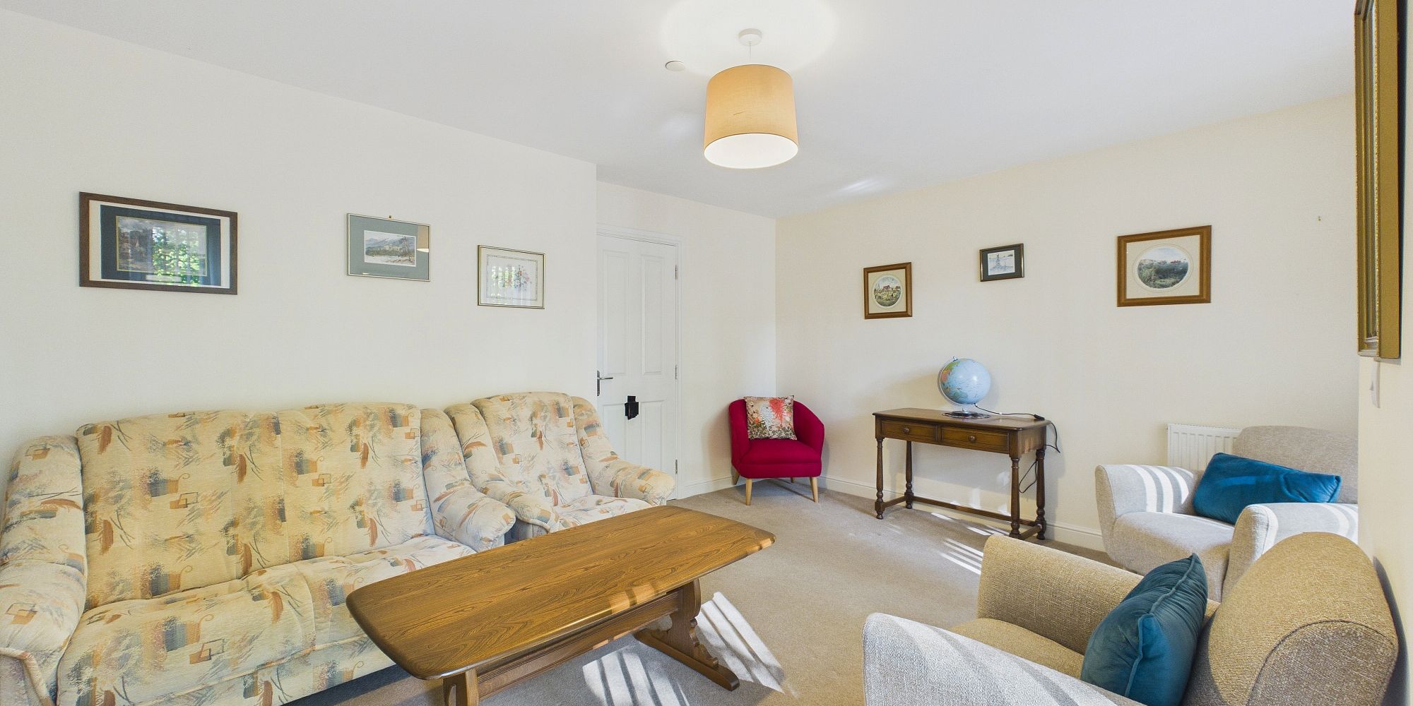 Upton Grange, Upton, CH2