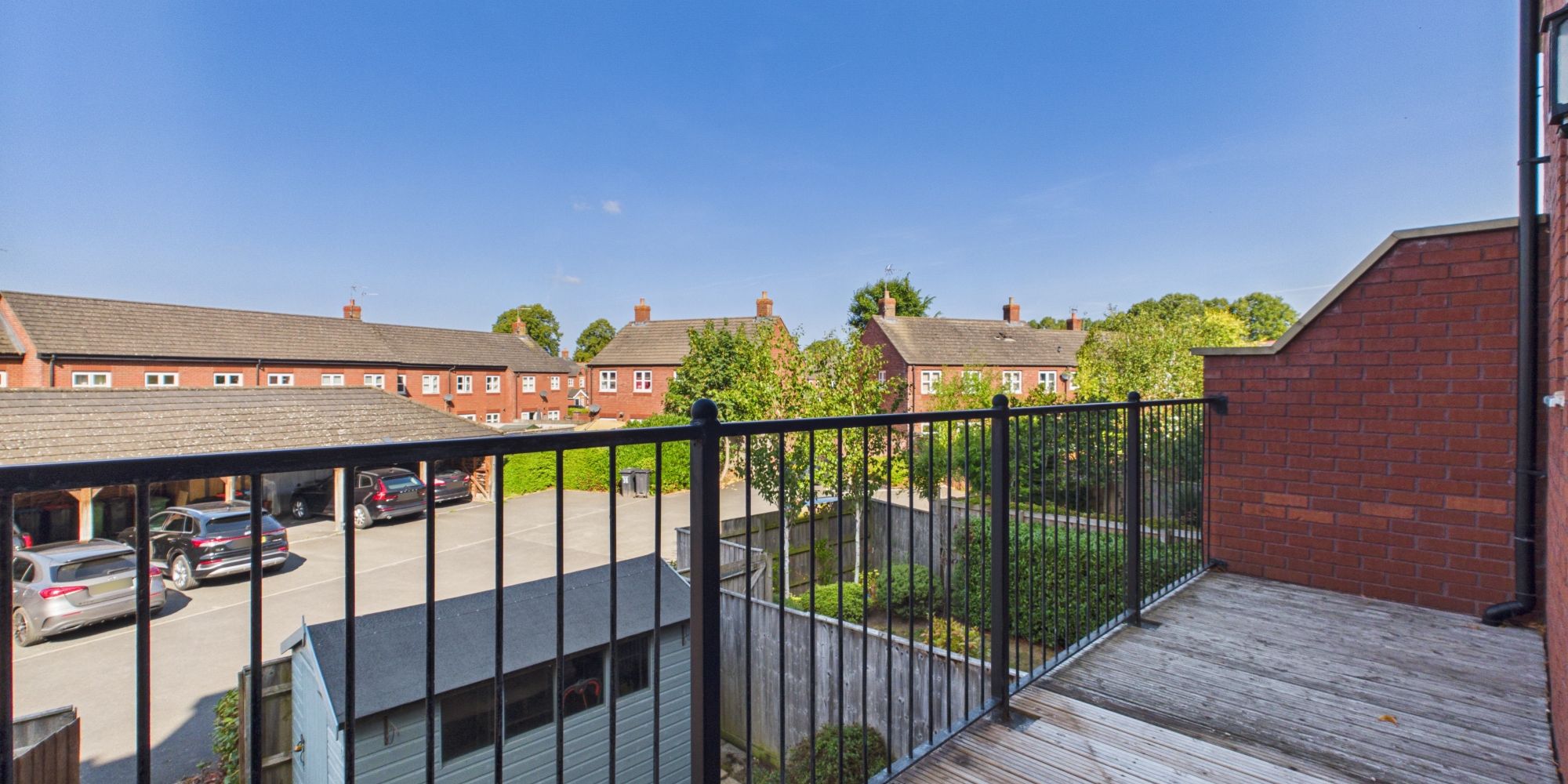 Upton Grange, Upton, CH2