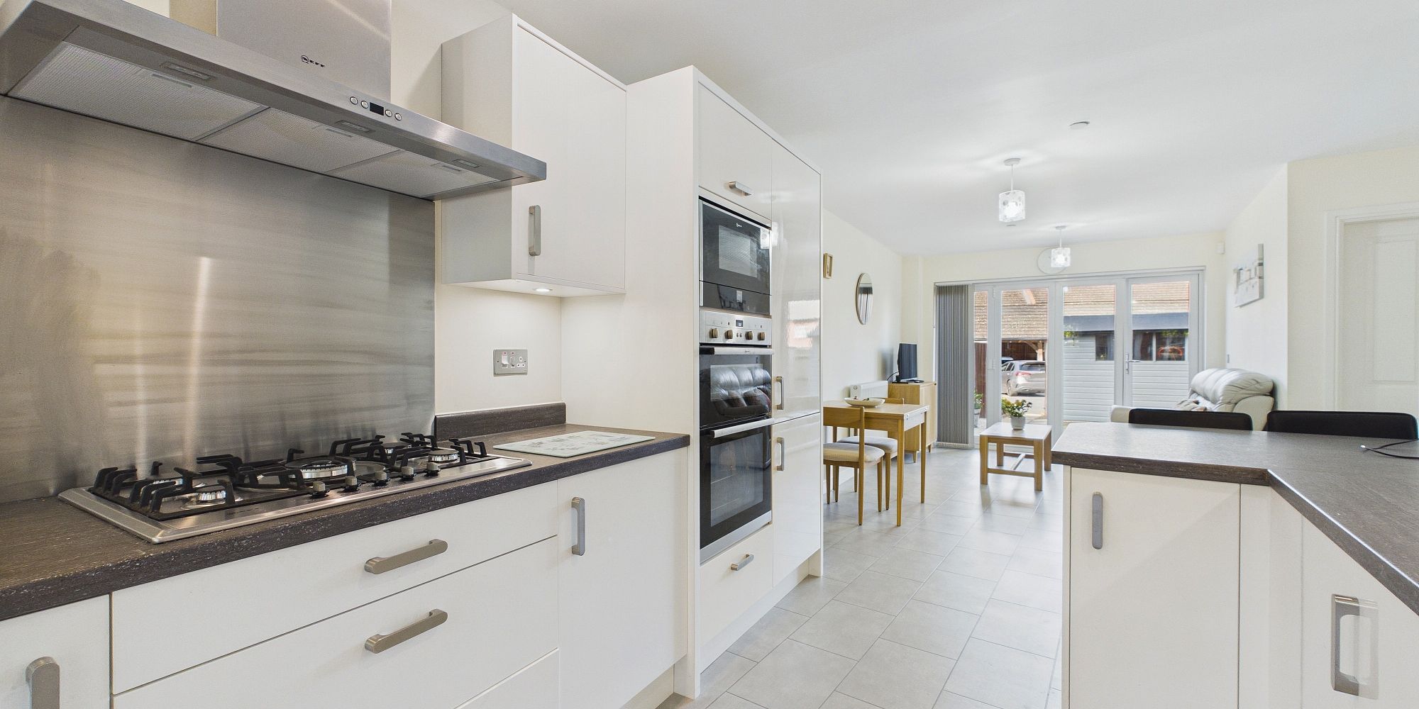 Upton Grange, Upton, CH2