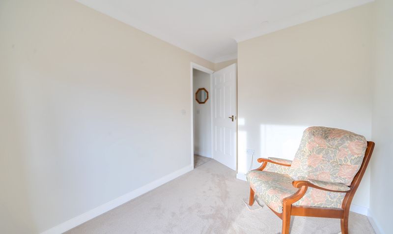 Oakmead Green, Epsom, KT18