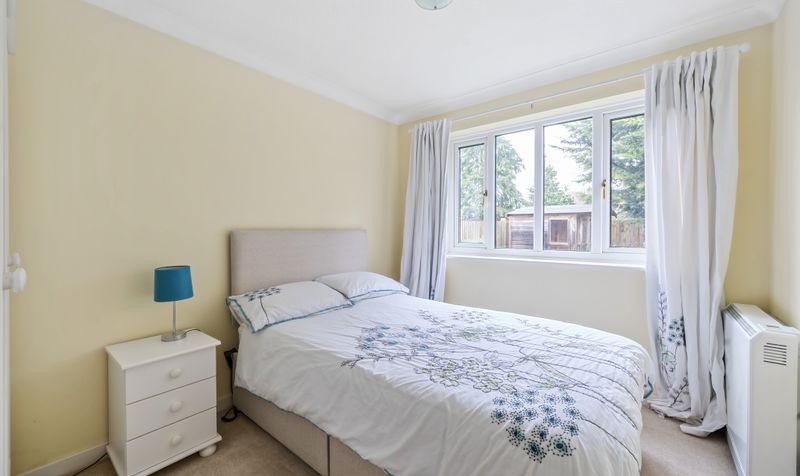 Oakmead Green, Epsom, KT18