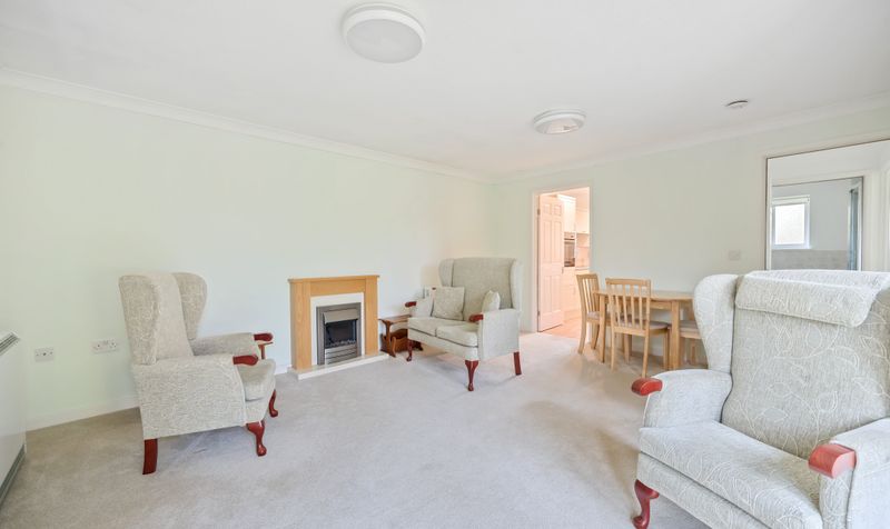 Oakmead Green, Epsom, KT18