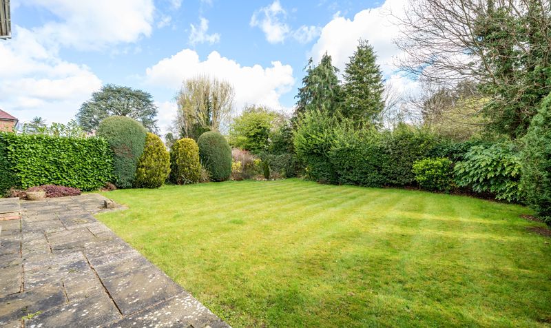 Paddocks Way, Ashtead, KT21