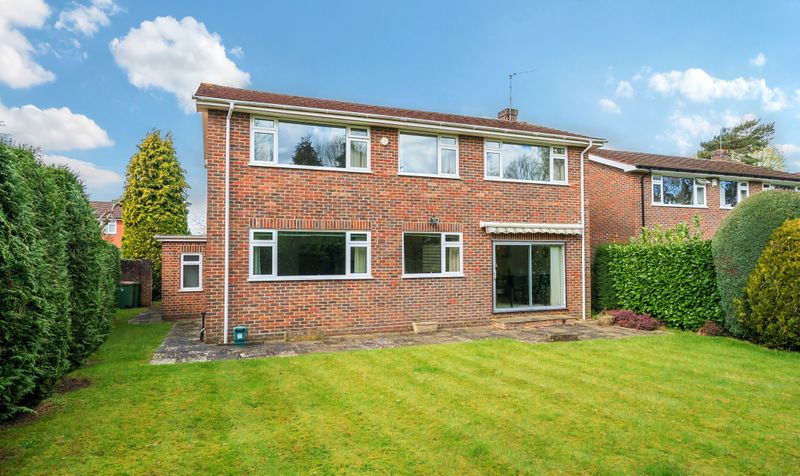 Paddocks Way, Ashtead, KT21