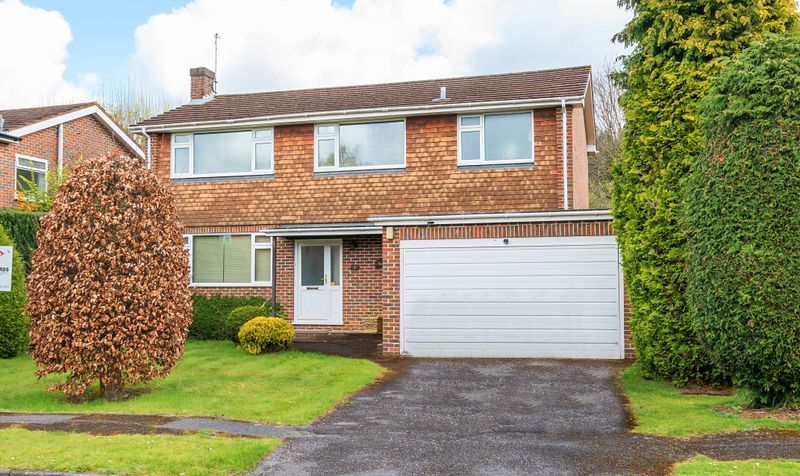 Paddocks Way, Ashtead, KT21