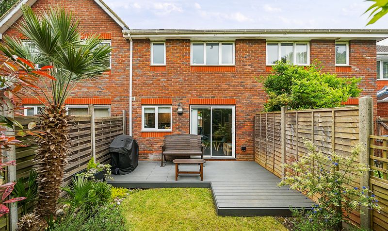 Galen Close, Epsom, KT19