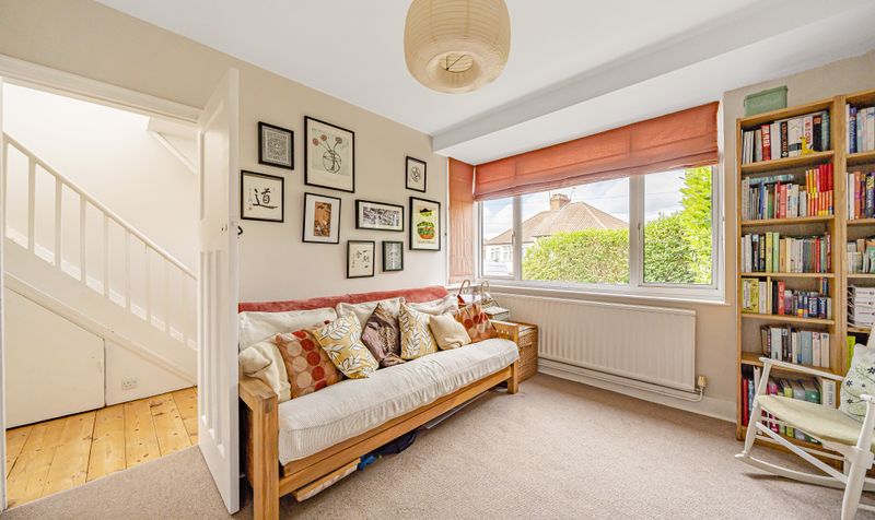 The Greenway, Epsom, KT18