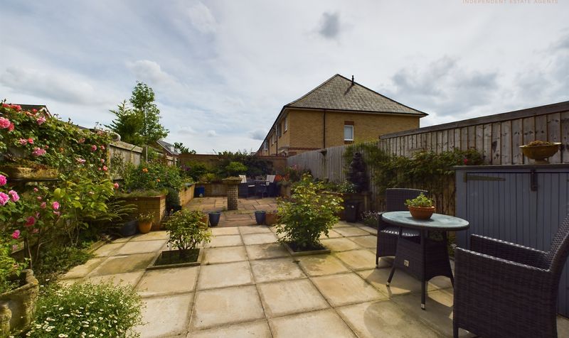 Dragoon Drive, Saighton, CH3