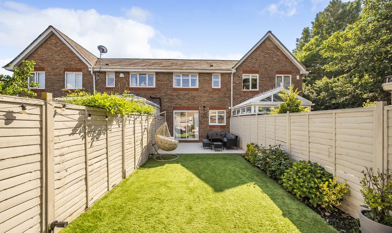 Galen Close, Epsom, KT19