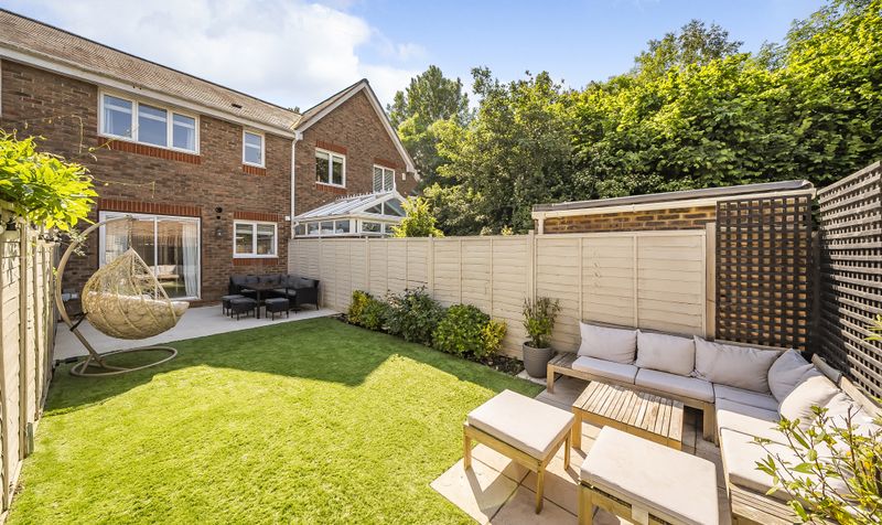 Galen Close, Epsom, KT19