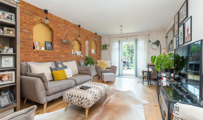 2 Bedroom House For Sale &ndash; Roman Lane, Baldock, SG7 2