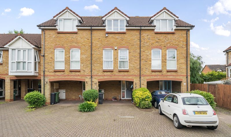 Farriers Road, Epsom, KT17