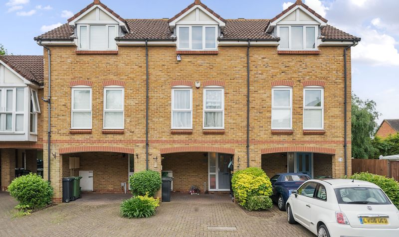 Farriers Road, Epsom, KT17