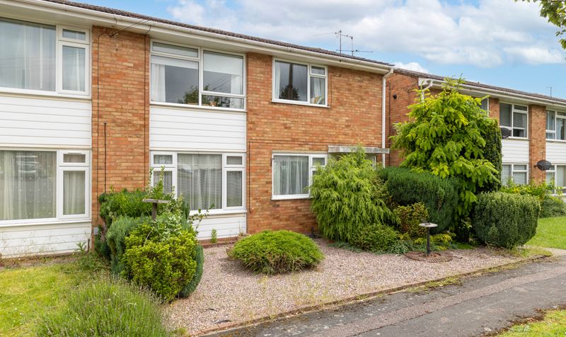 2 Bedroom Maisonette For Sale &ndash; Bramfield, Hitchin, SG4