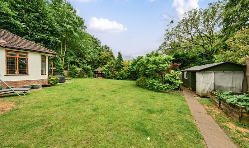 Ermyn Way, Leatherhead, KT22