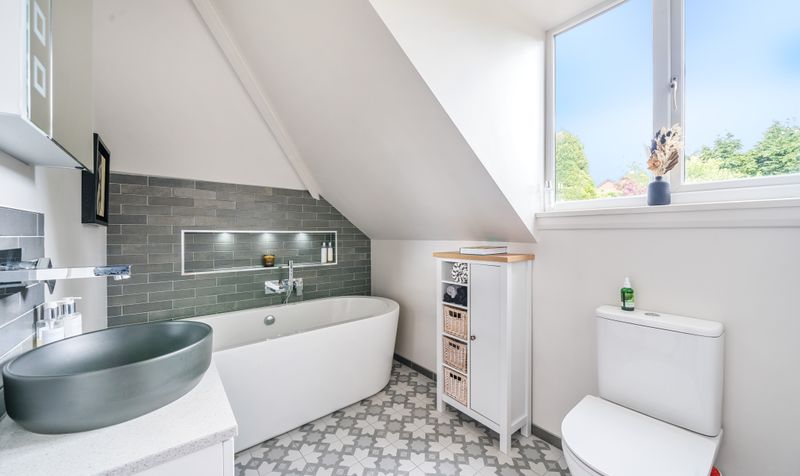 Garlichill Road, Epsom, KT18