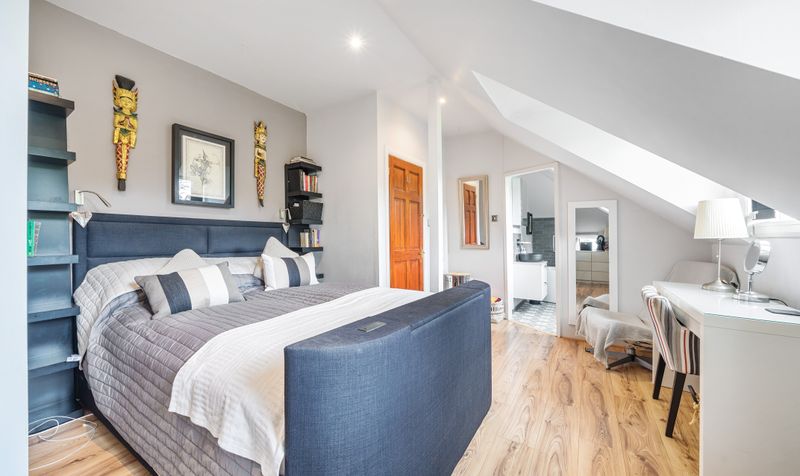 Garlichill Road, Epsom, KT18