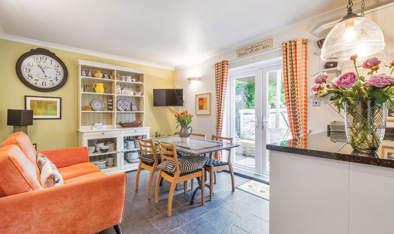 Garlichill Road, Epsom, KT18