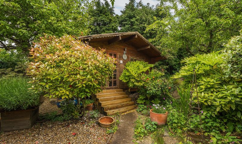 Garlichill Road, Epsom, KT18