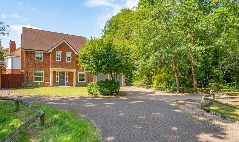 Grove Close, Epsom, KT19