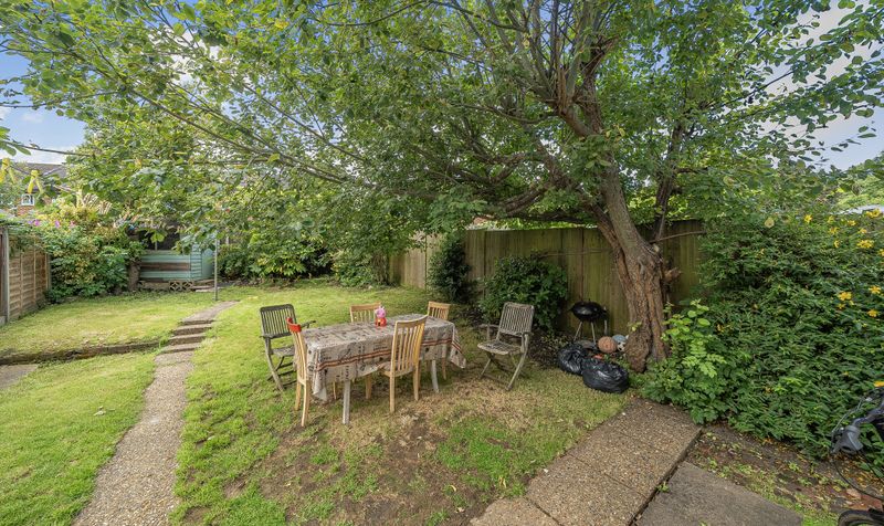 Homefield Gardens, Tadworth, KT20