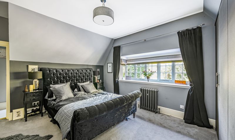 Woodfield Lane, Ashtead, KT21