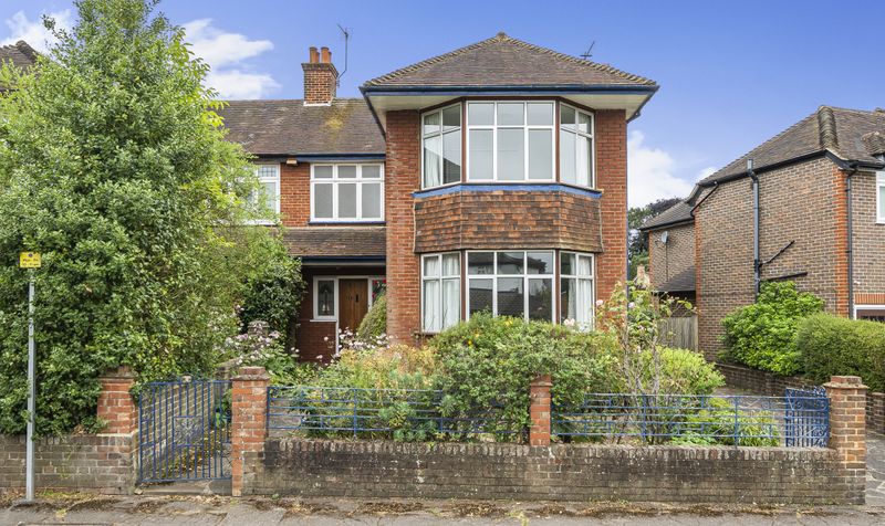 Lynwood Road, Epsom, KT17