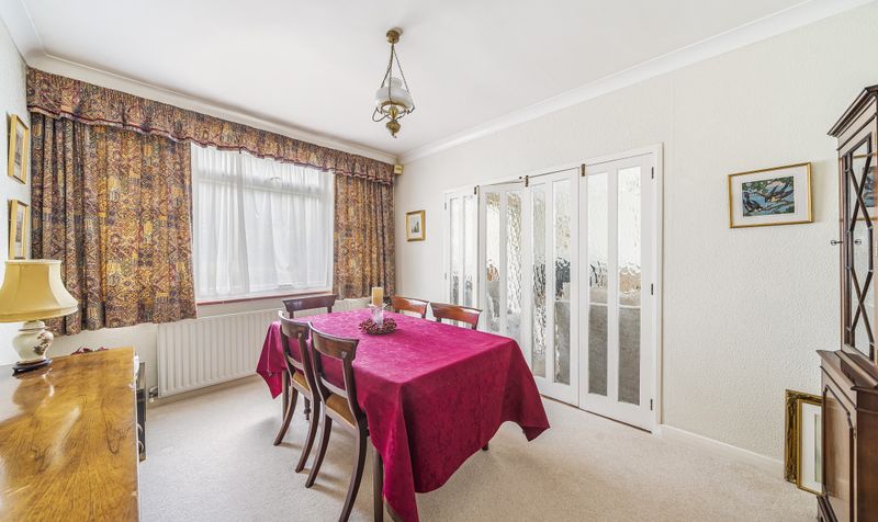 Longdown Lane North, Epsom, KT17