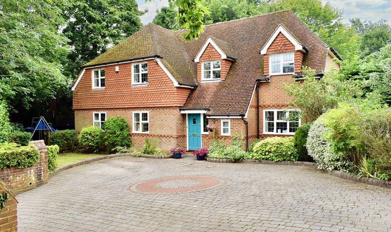 Reigate Road, Leatherhead, KT22